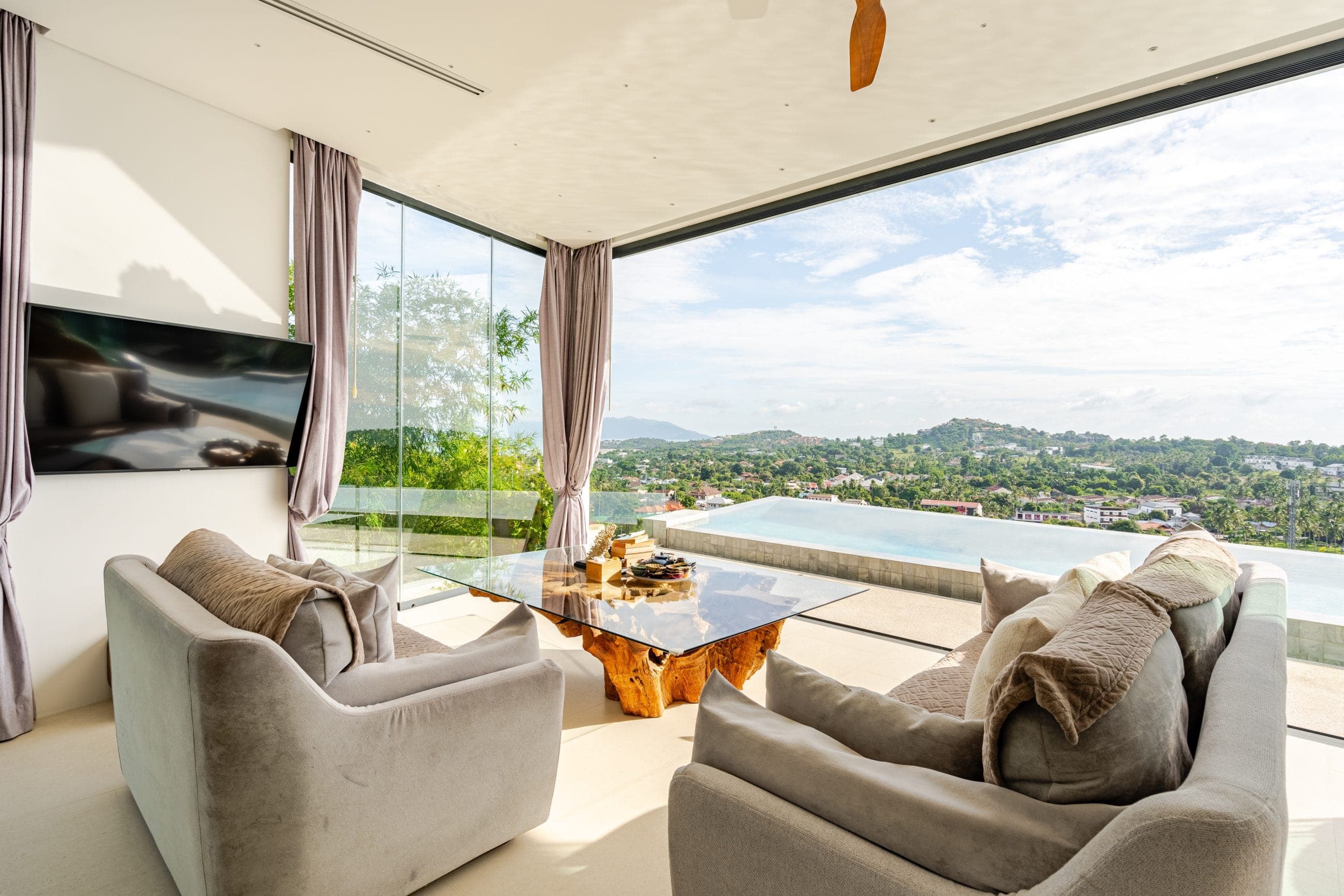 Honeymoon suite living area view