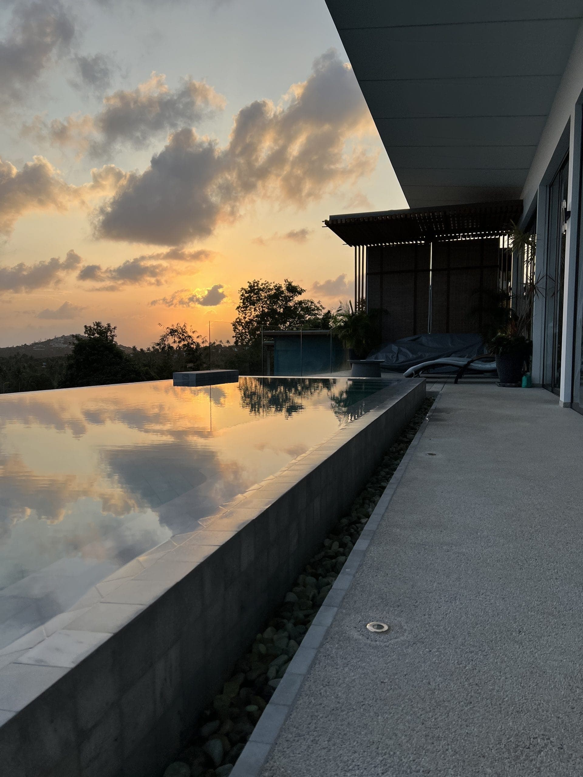 Honeymoon suite pool view