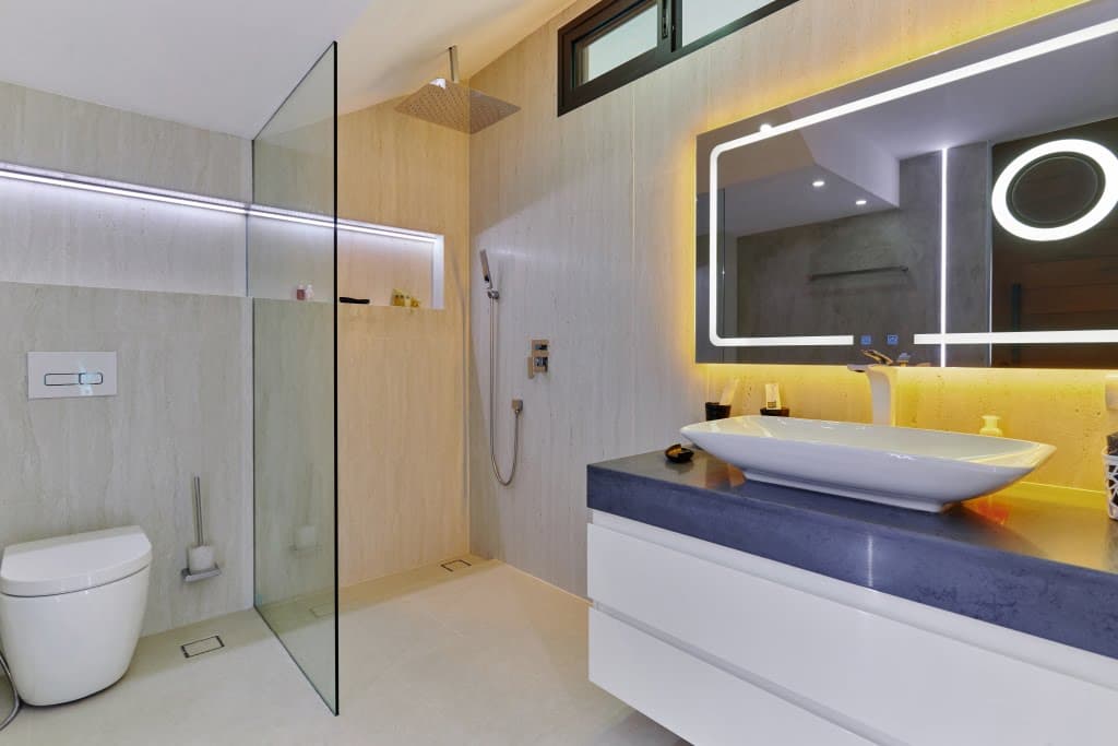 3 bedroom villa bathroom