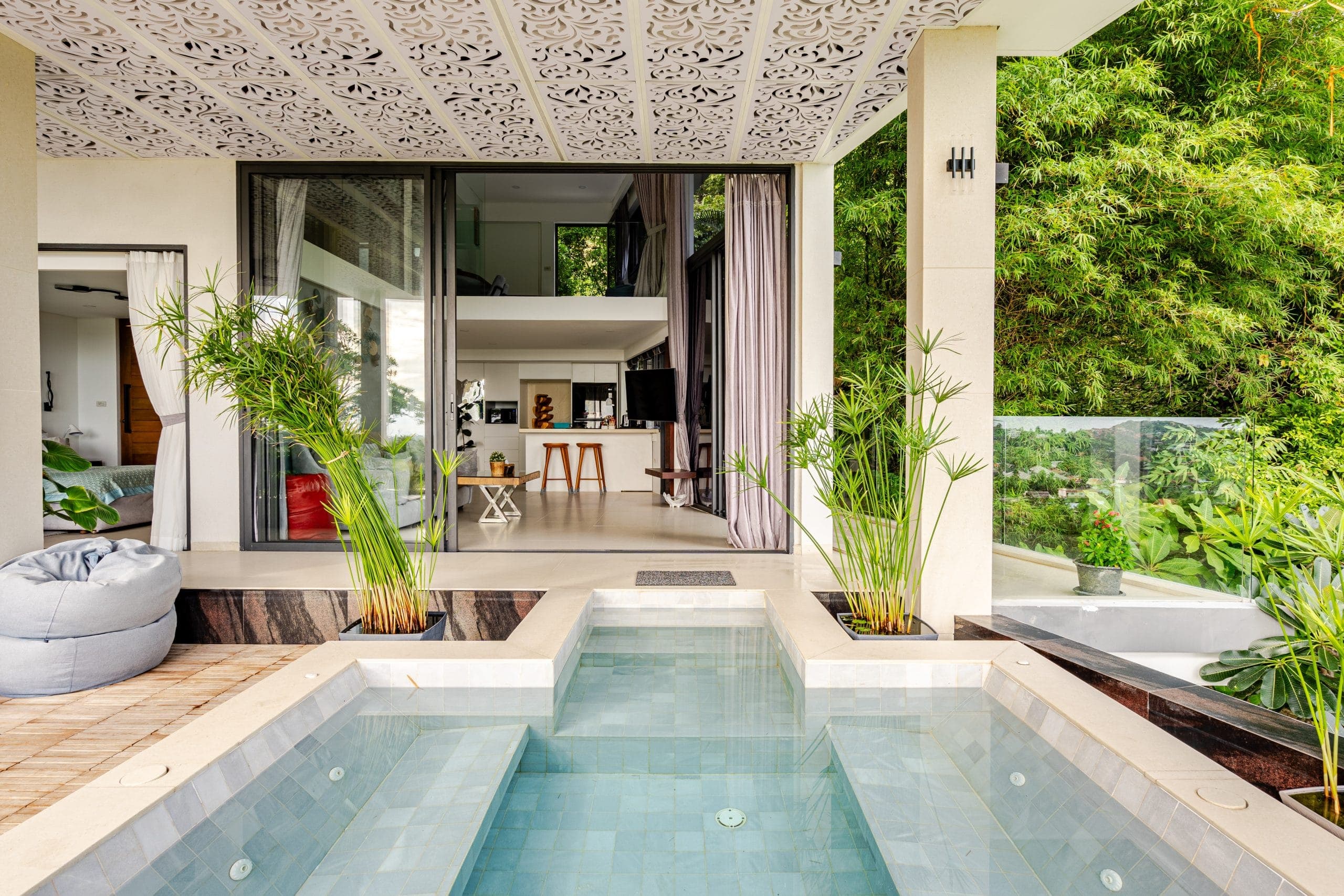 Seaview suite pool and living room