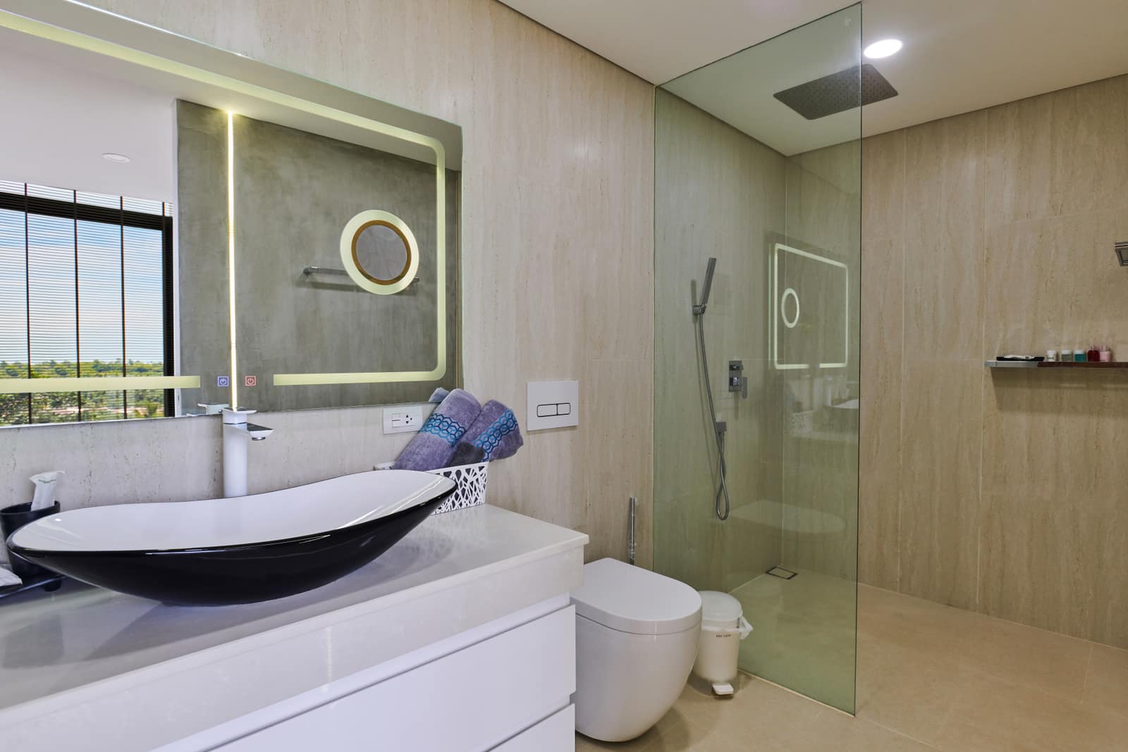 Sunrise suite bathroom with rain shower
