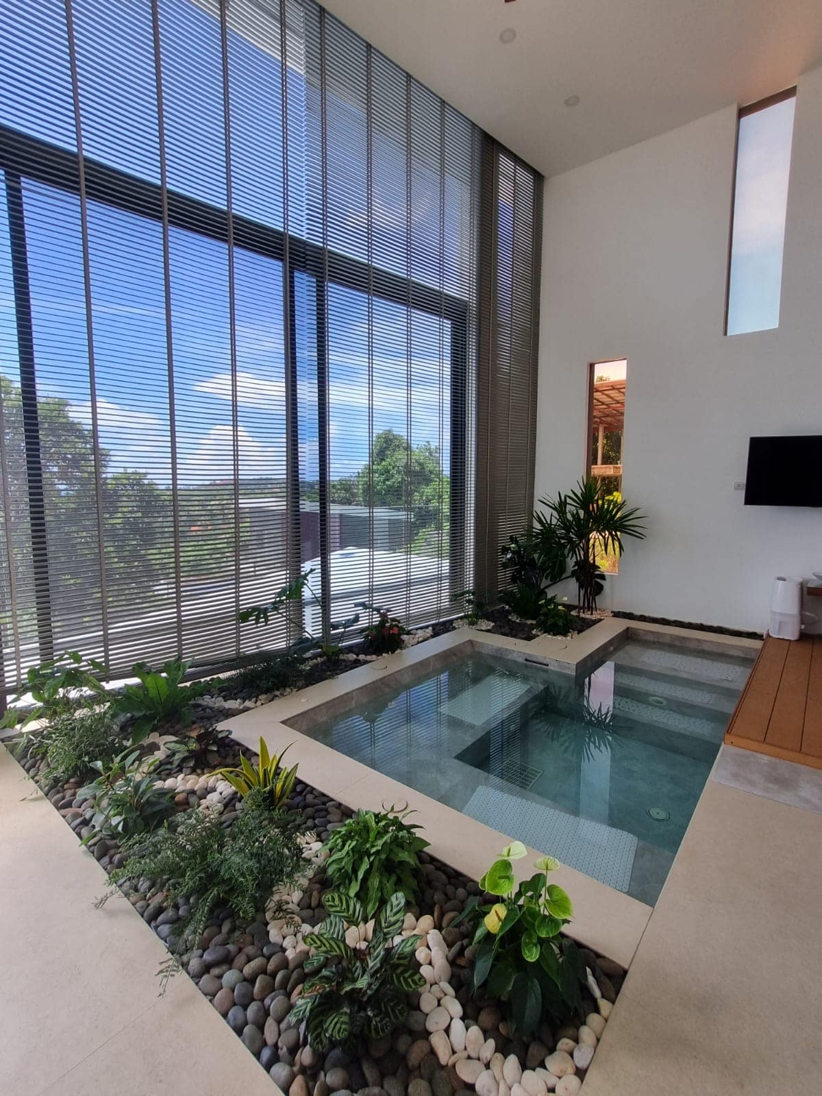 Sunrise suite detail