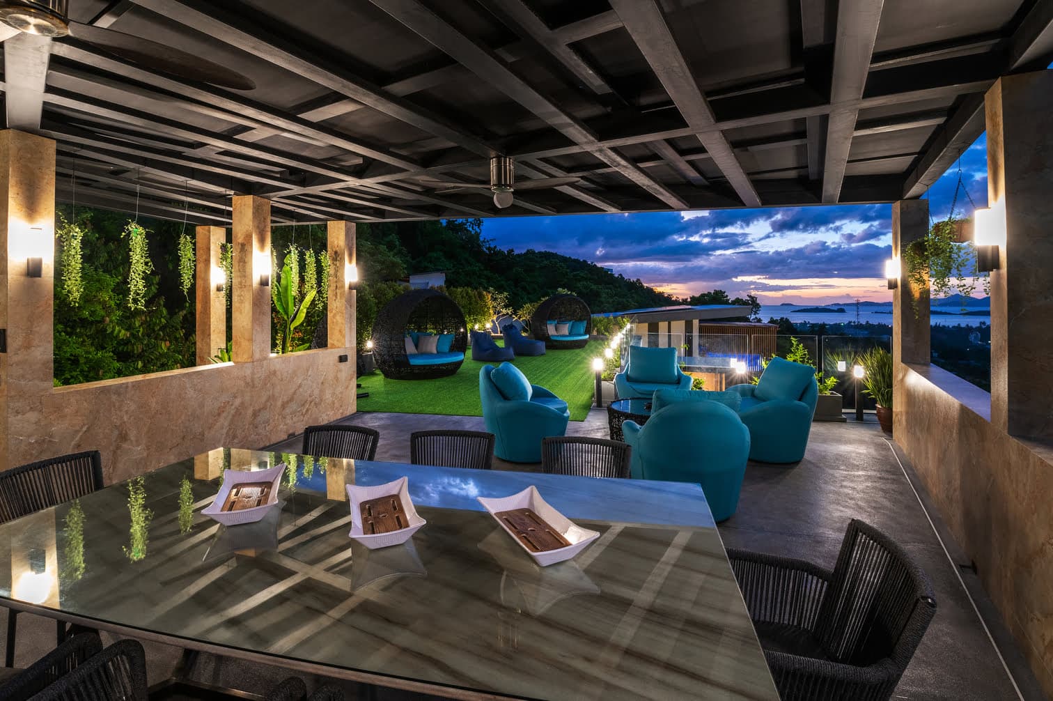Tuxedo villa balcony