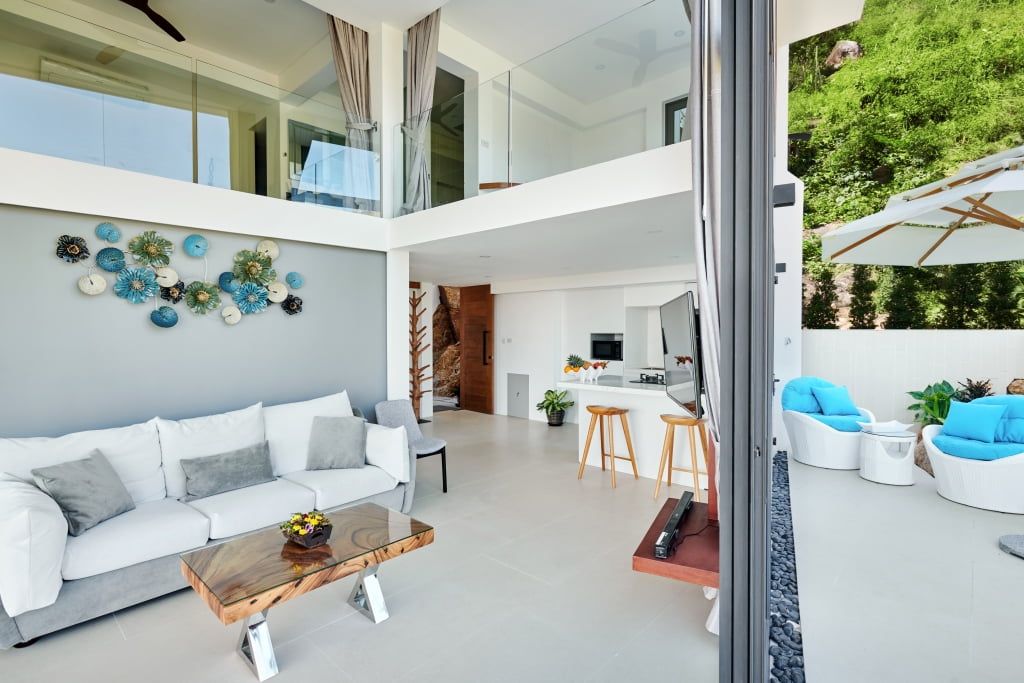 Outside lounging area of the Magic Seaview Jet Plunge Pool Private Suite.